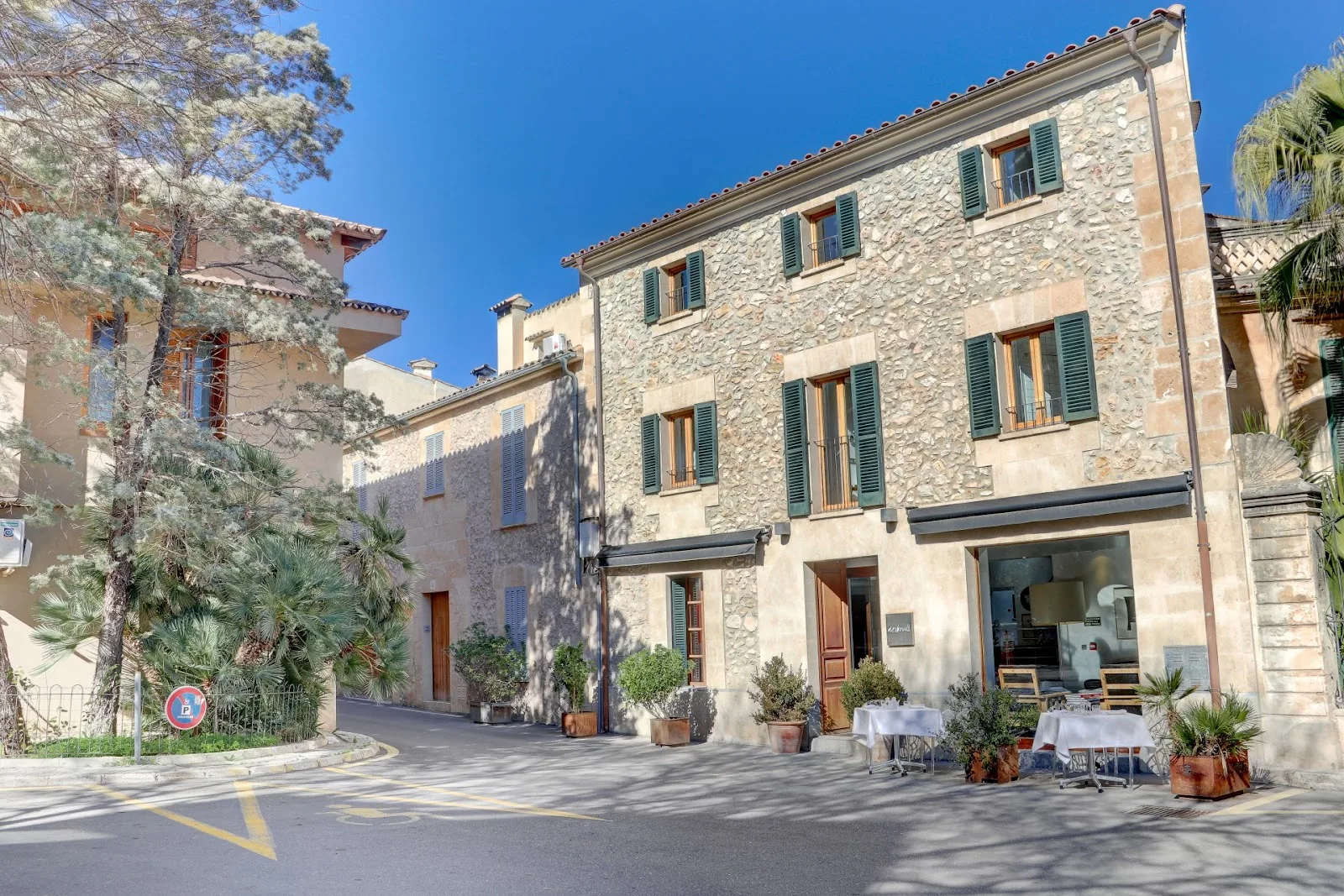 Hotel Desbrull