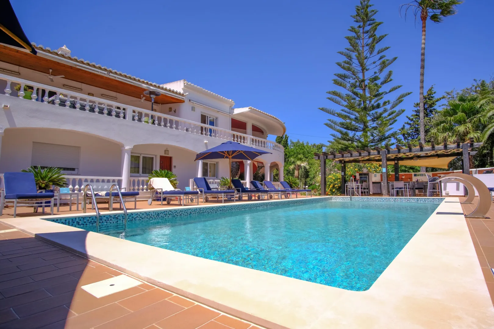 Casa Monte Cristo Apartments