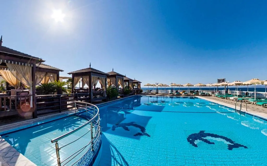 Coralli Beach