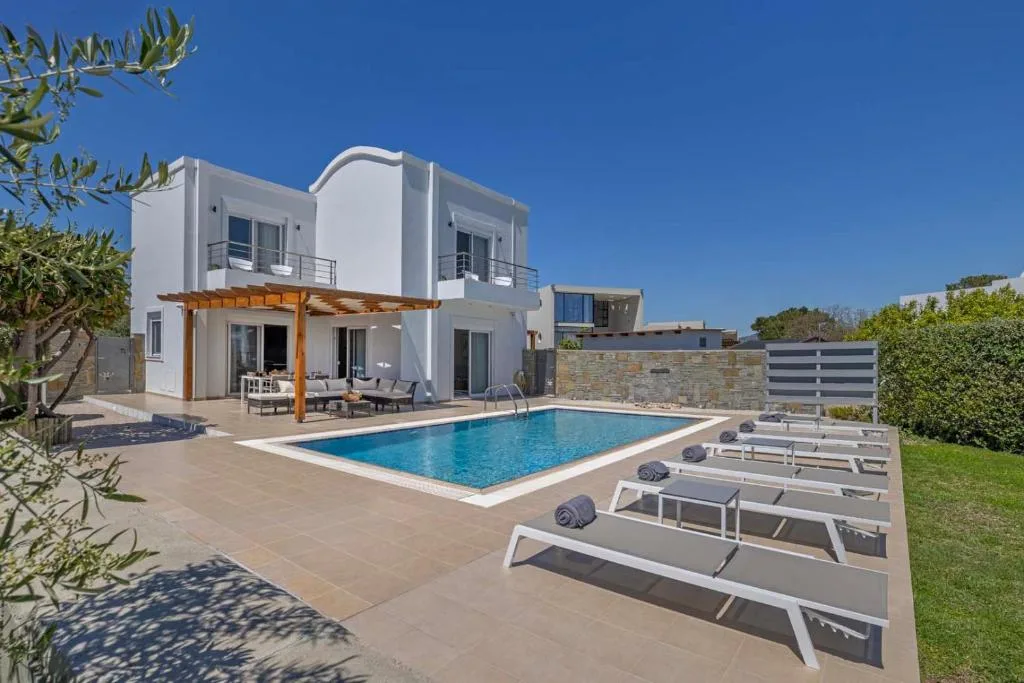 Villa Petalutha