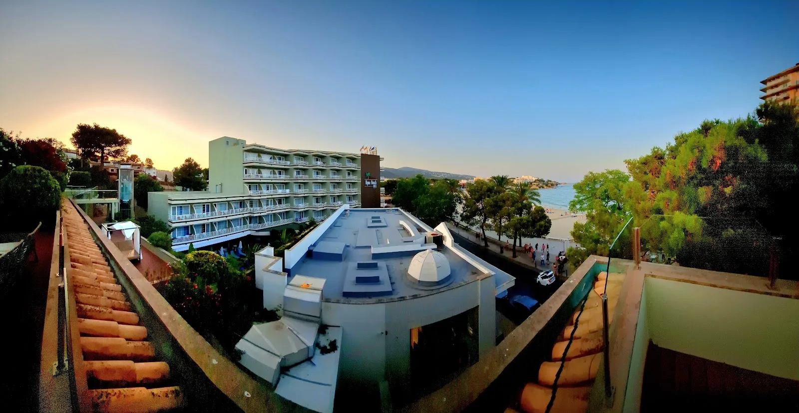 Hotel Agua Beach