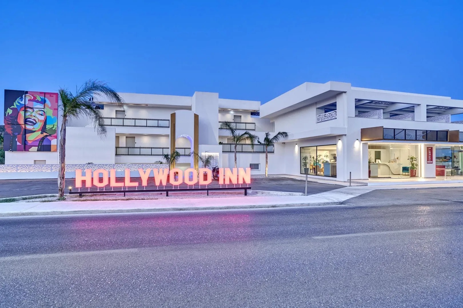 Hollywood Inn