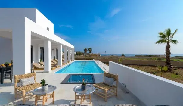 Seawater Villa