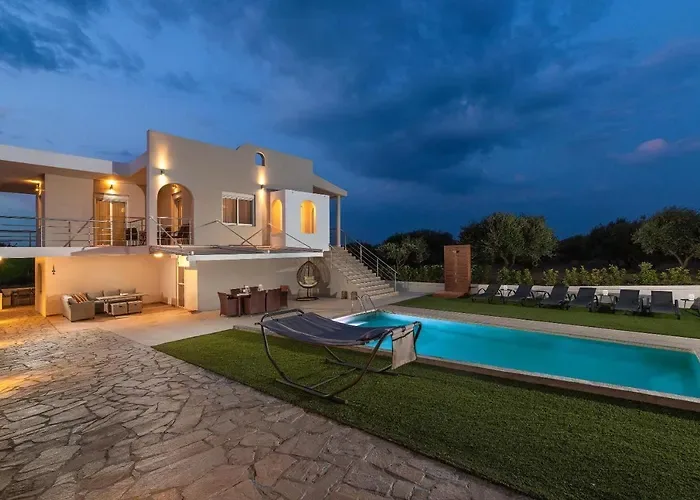 Il Paradiso Di Michail Villa