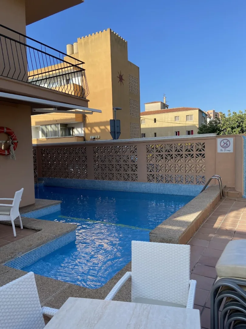 Hotel Gabarda & Gil