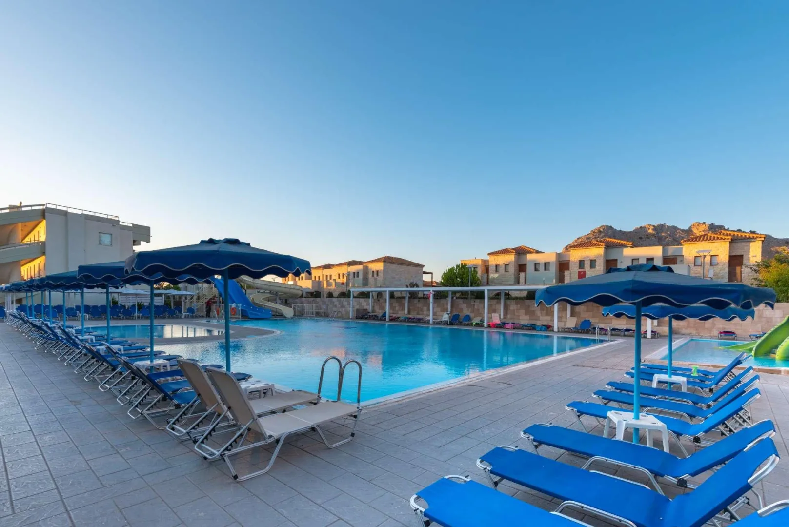 Delfinia Resort