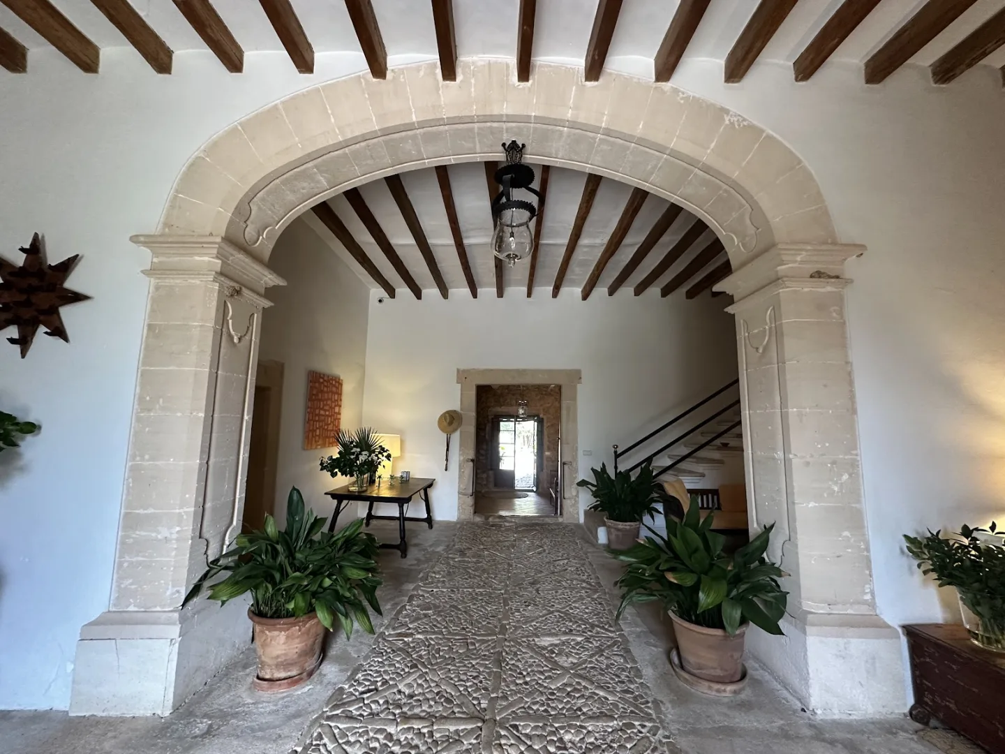 Oliver Moragues Grandhouse & Vineyard
