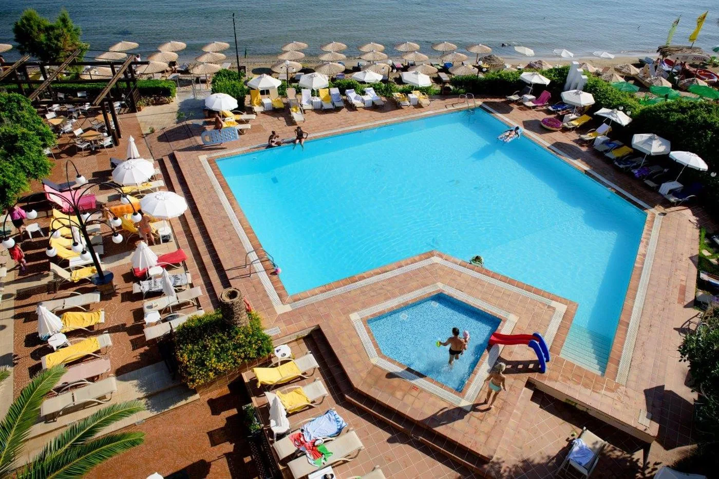 Zephiros Beach Boutique Hotel