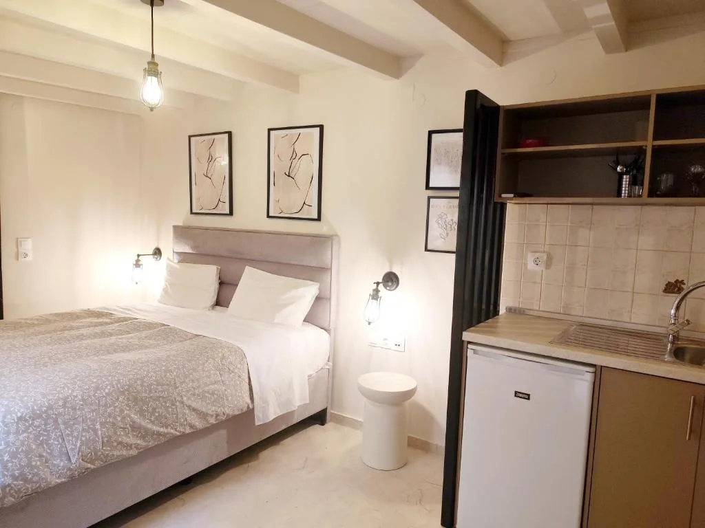 Faros Beach Hotel