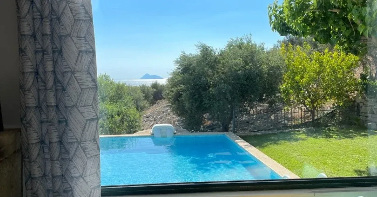 Νικοσ