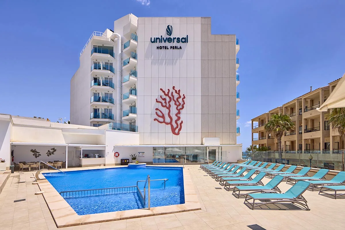 Universal Hotel Perla