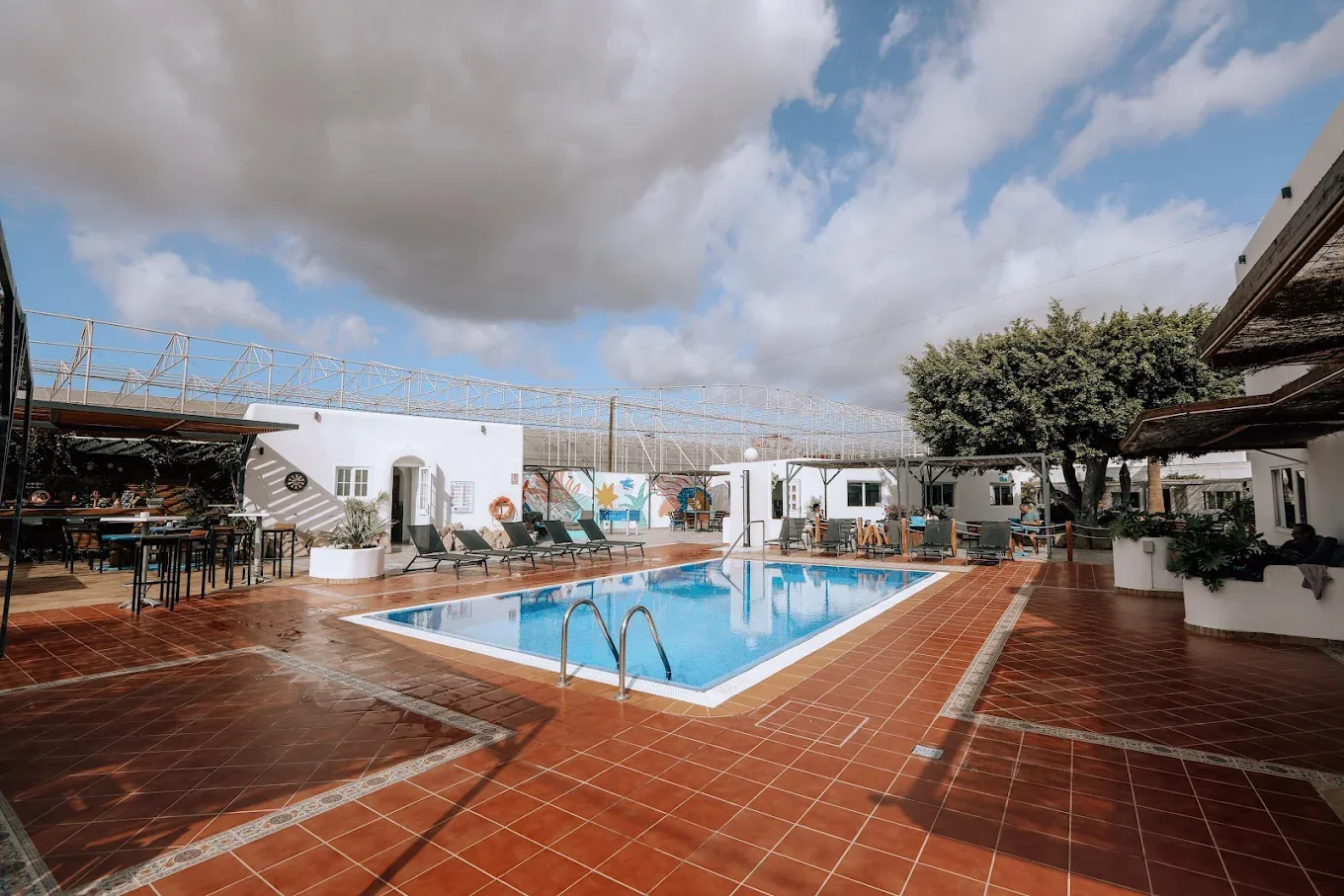 The Tree House Hostel & Coworking
