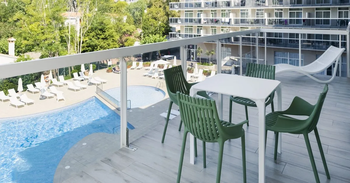 Apartamentos CYE