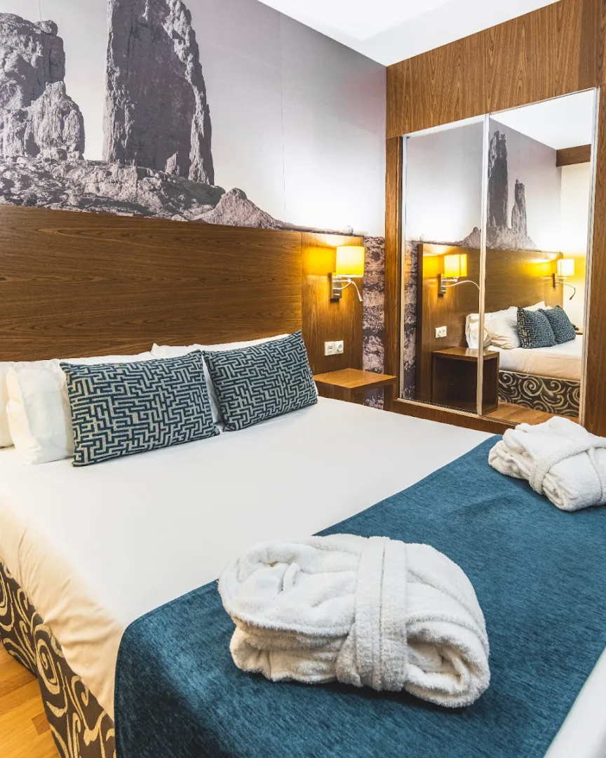 Hotel Adonis Plaza